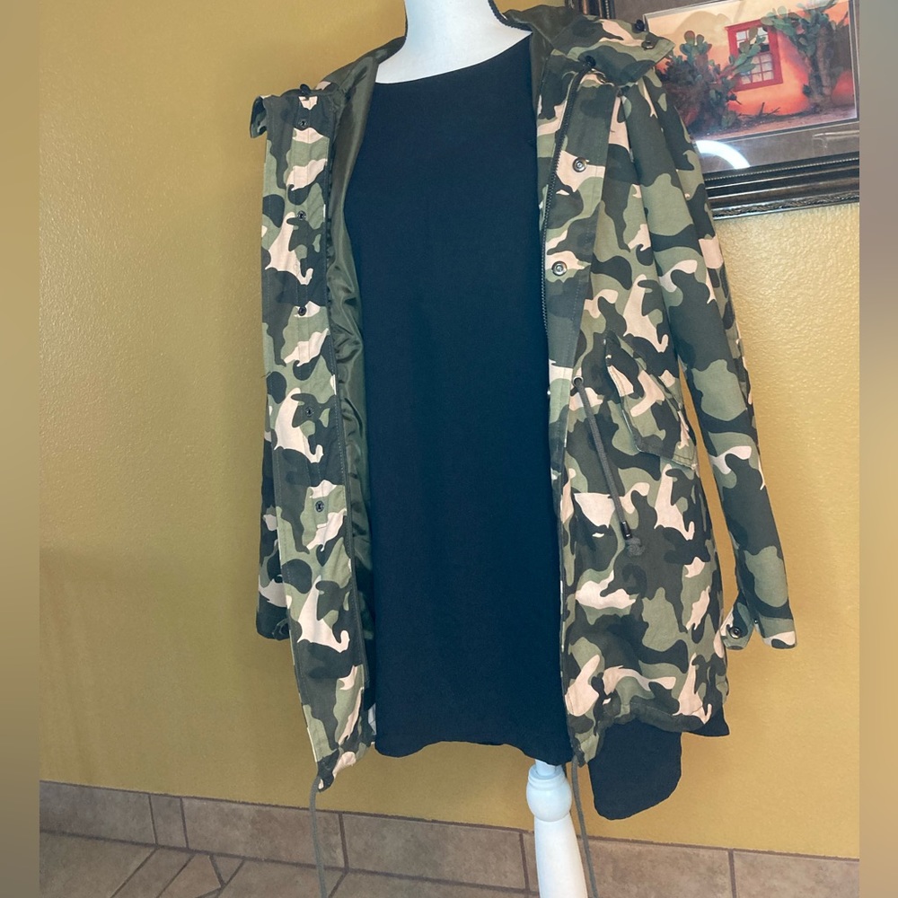 Reason Camo-Print Faux-Fur Anorak - Picture 3 of 8